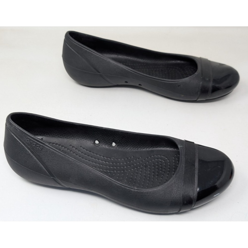 Crocs Womens Gianna Alice Black Cap Toe Ballet Flats size 8 Comfort